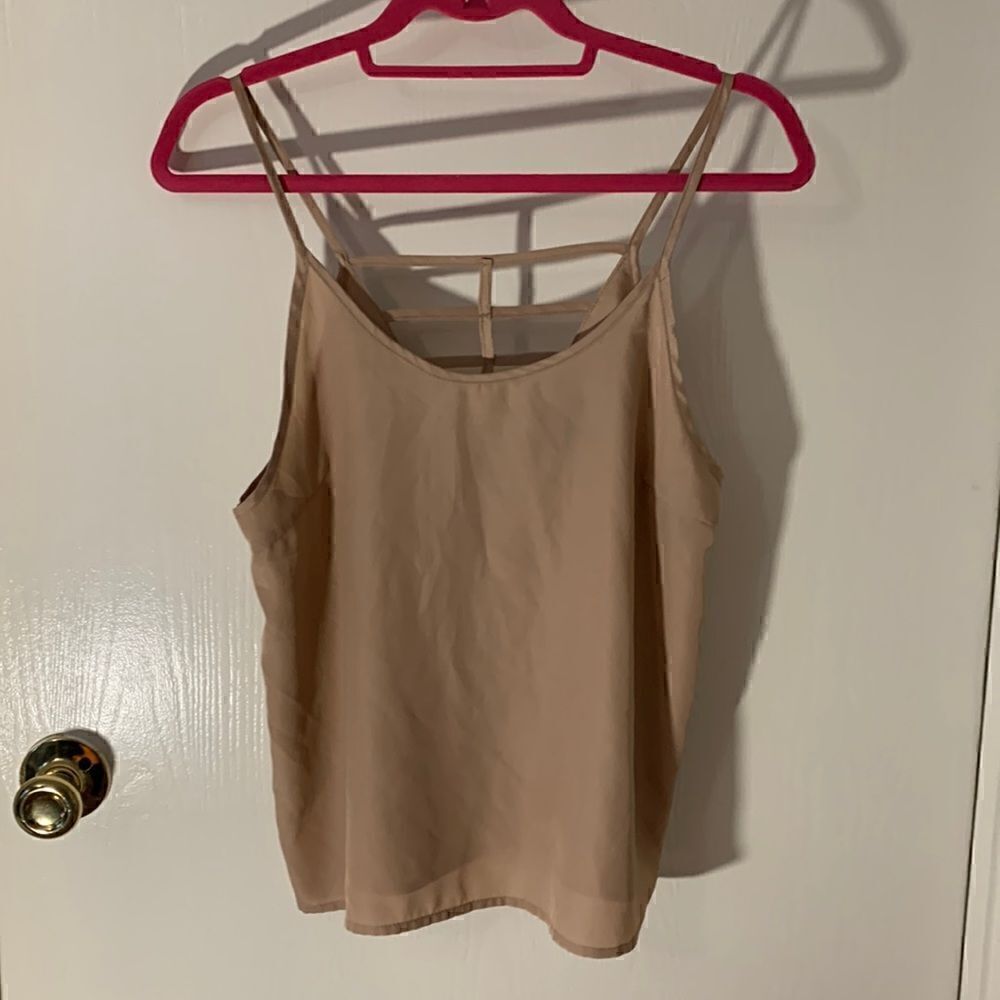 Timing EUC beige strappy back tank top camisole Size medium